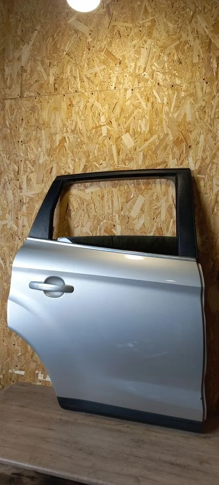 Дверь задняя правая Ford Kuga I (2008—2012) 2009 Moondust Silver (met)