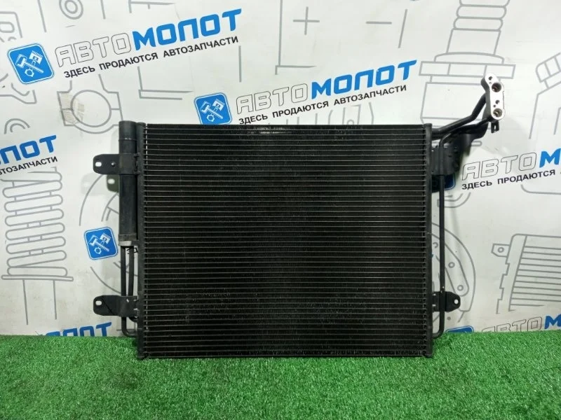 Радиатор кондиционера Volkswagen Tiguan 5N1 CAW