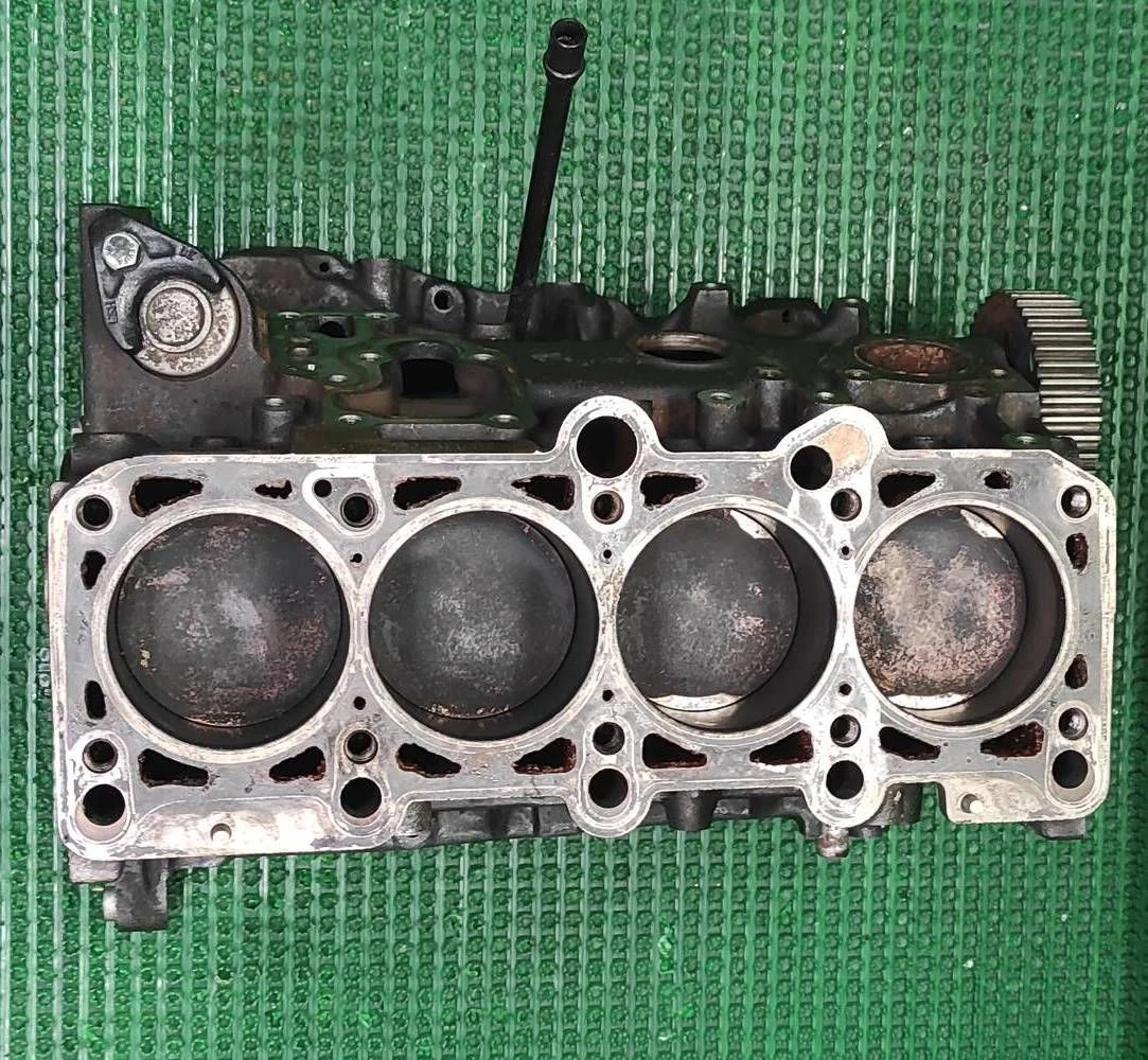 Двигатель APU Passat B5 (1996—2001) В наличии