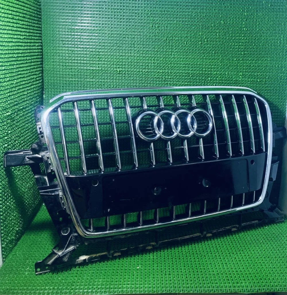 Решетка радиатора Audi Q5 Q5 I рестайлинг (2012—2017) В наличии