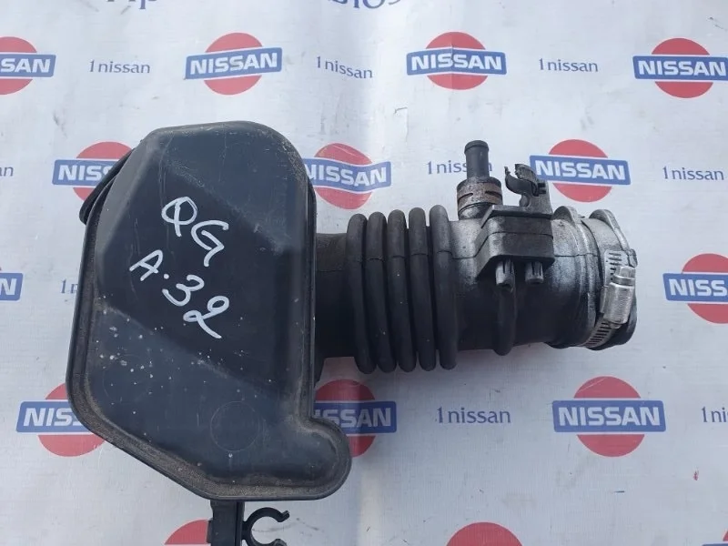 Патрубок воздушного фильтра "Nissan Almera 2000-2006 16578AU000 N16 - P12 QG15-QG18, передний