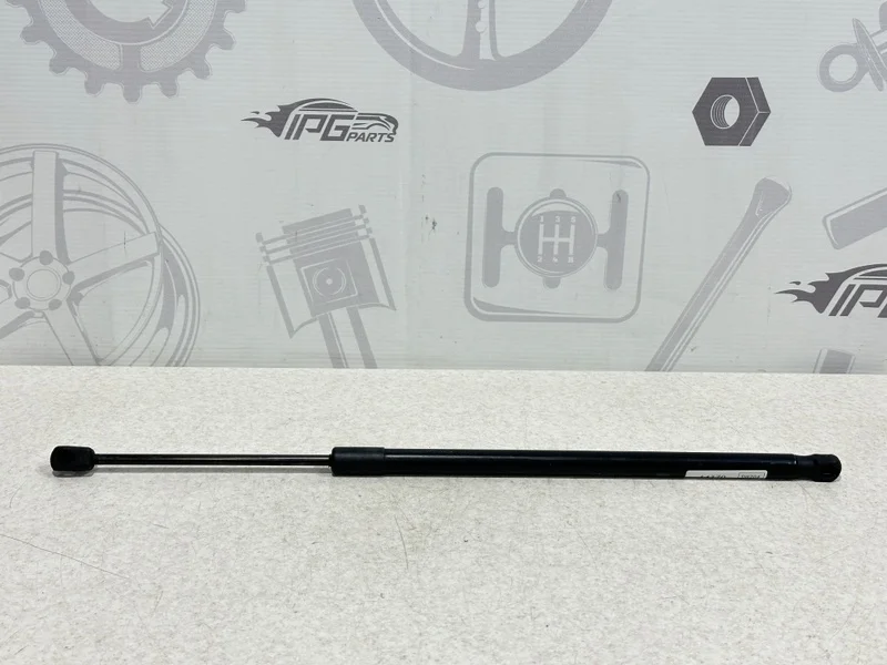 Амортизатор капота левый Mercedes-benz 2010 W204