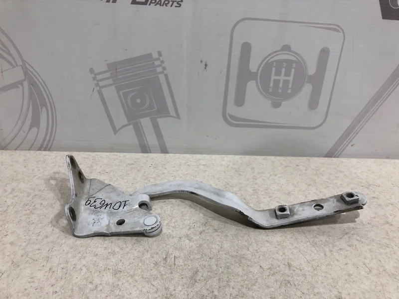 Петля капота правая Mercedes-benz Vito 2004 W639