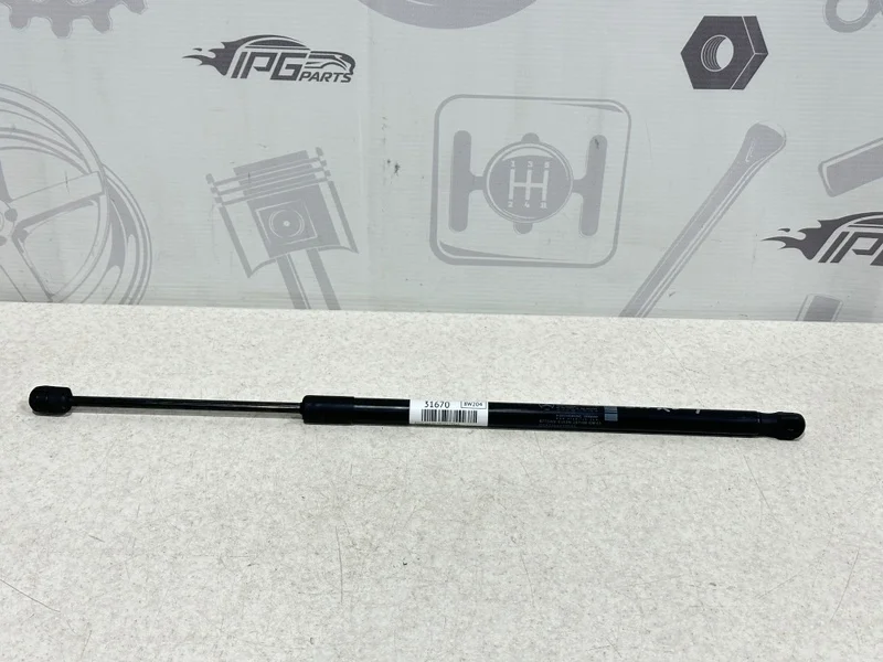 Амортизатор капота левый Mercedes-benz 2008 W204