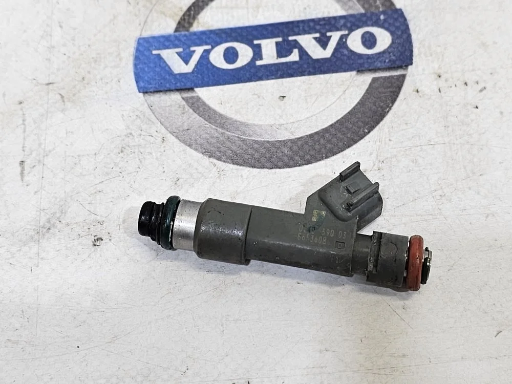 Форсунка топливная Volvo XC90 S80 B8444S XC90 I рестайлинг (2006—2014)