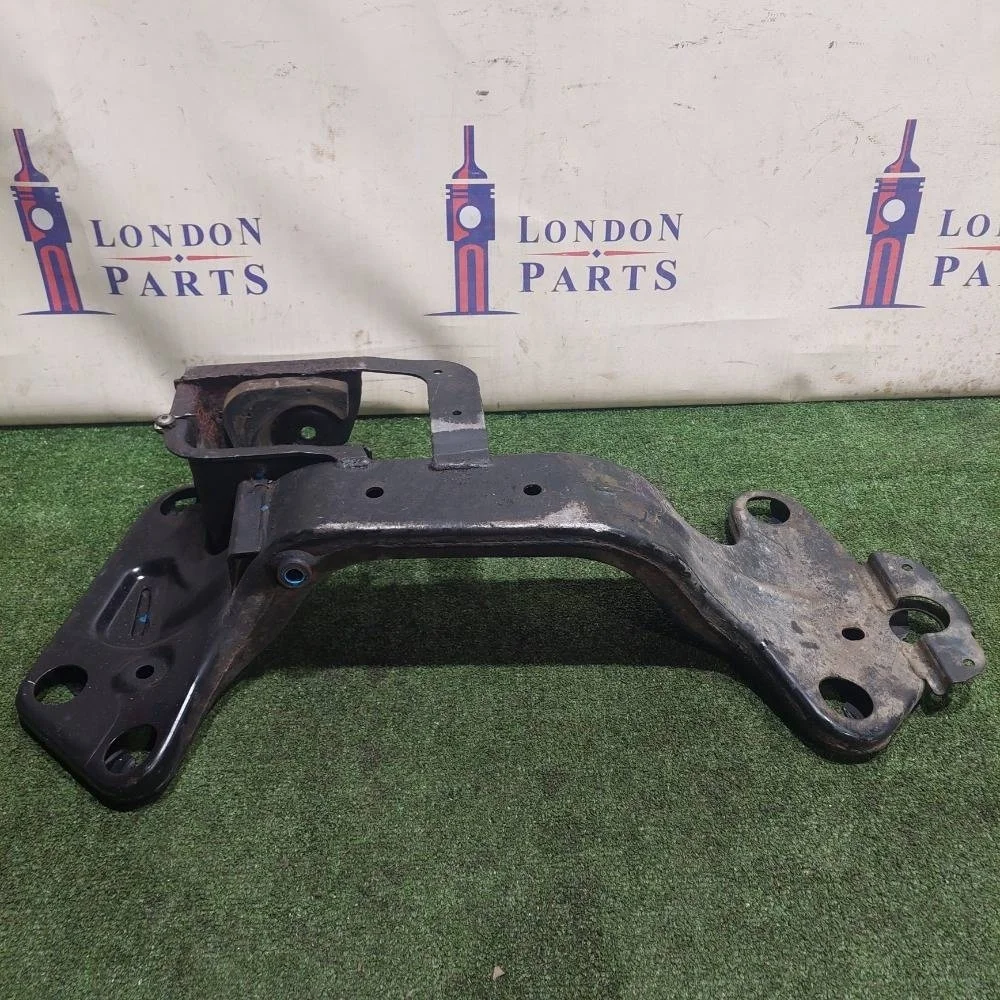 Кронштейн кпп BMW X5 E53