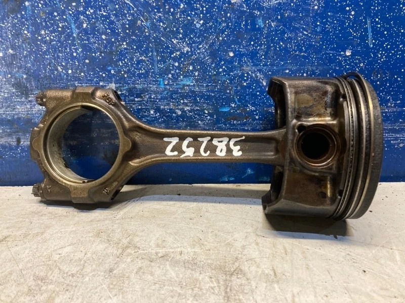 Шатун Opel Astra H 2006-2014 93190364 1.6 Z16XER