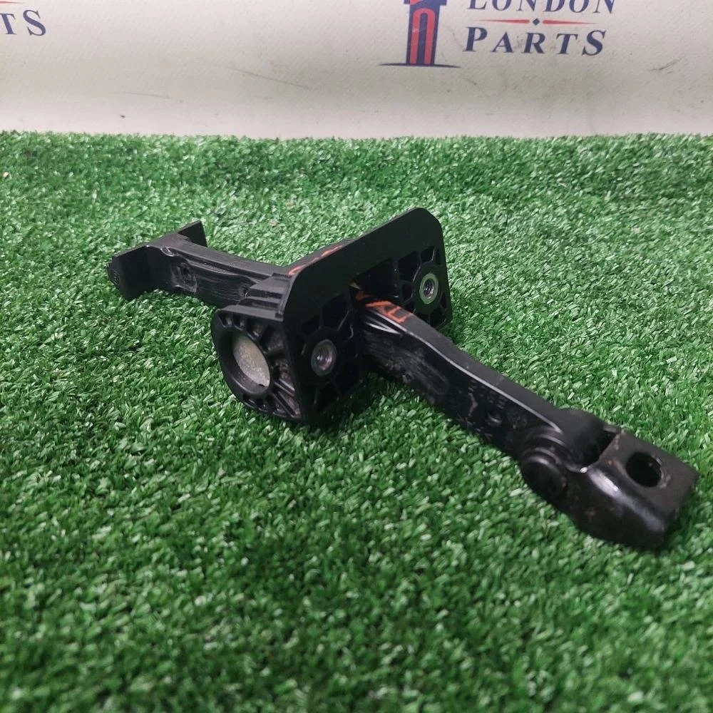 Ограничитель двери BMW F10