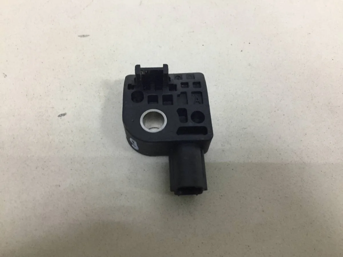 Датчик AIR BAG Hyundai ix35 LM 2010-2015