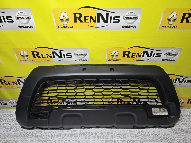Решетка бампера нижняя Renault Duster 2015