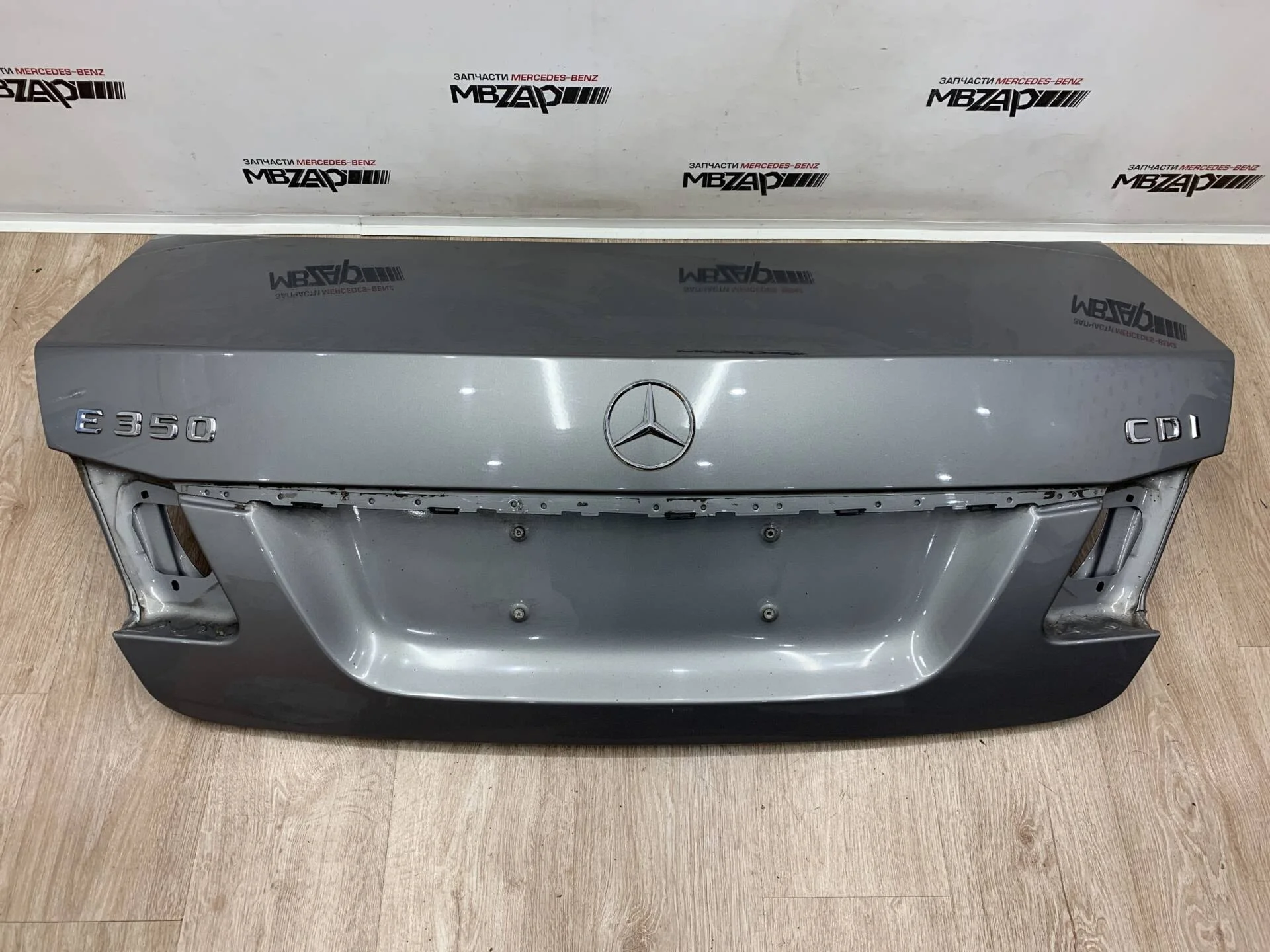 Крышка багажника Mercedes W212 E 212