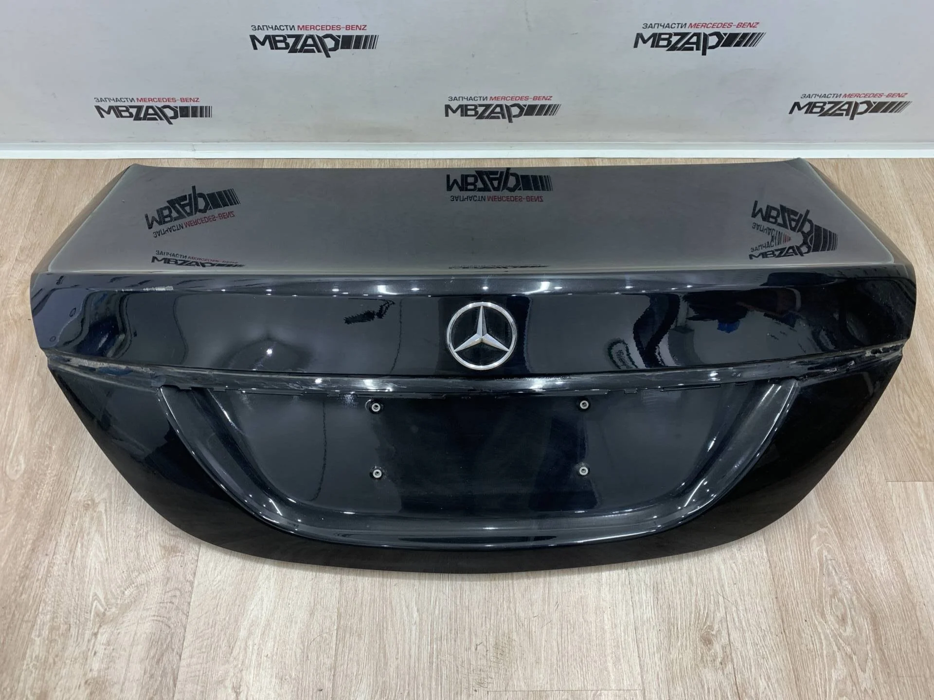 Крышка багажника Mercedes W205 C 205