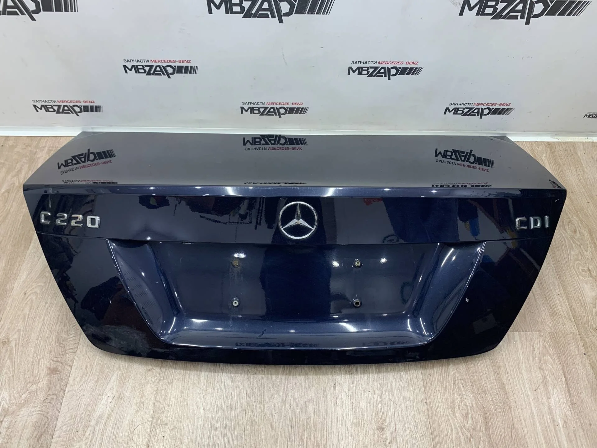 Крышка багажника Mercedes W204 C 204