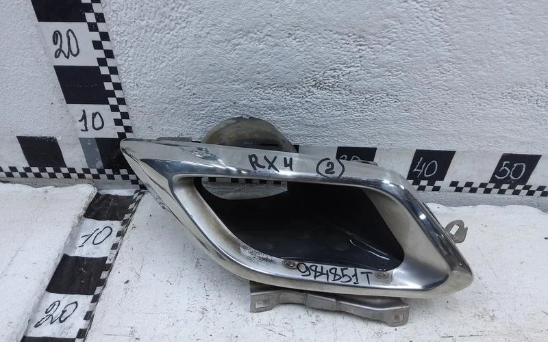 Насадка глушителя правая Lexus RX 4