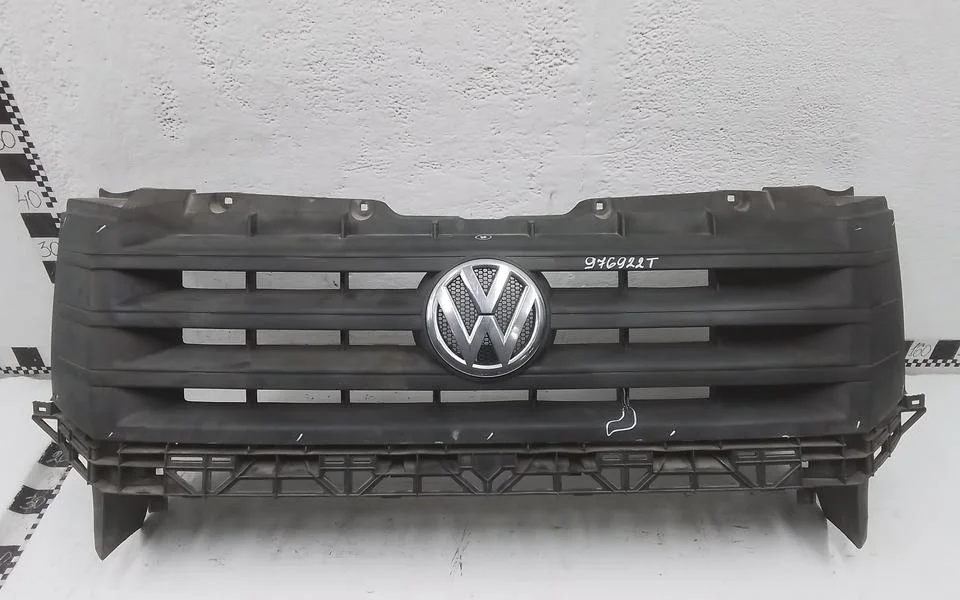 Решетка радиатора Volkswagen Crafter