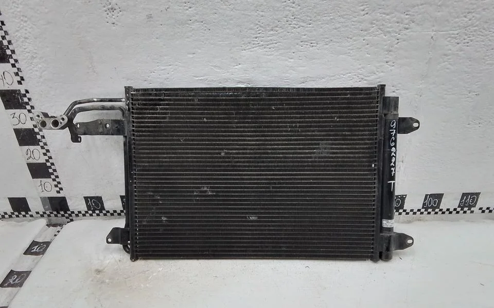 Радиатор кондиционера Skoda Octavia A5
