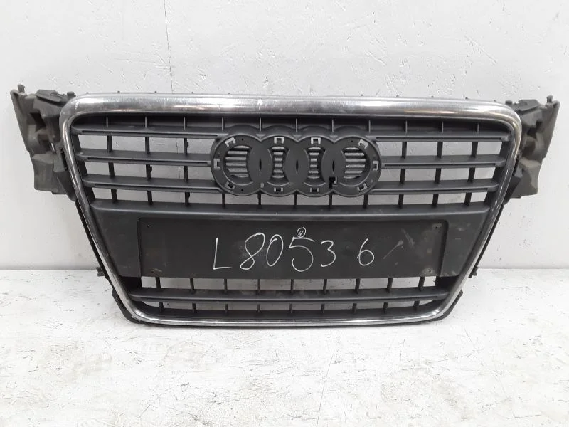 Решетка радиатора Audi A4 8K