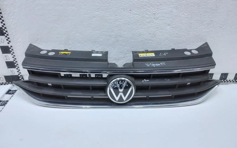 Решетка радиатора Volkswagen Tiguan 2 Restail