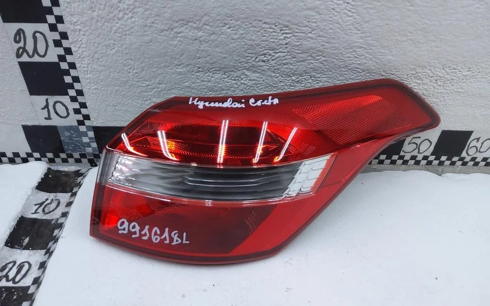 Фонарь правый наружный Hyundai Creta