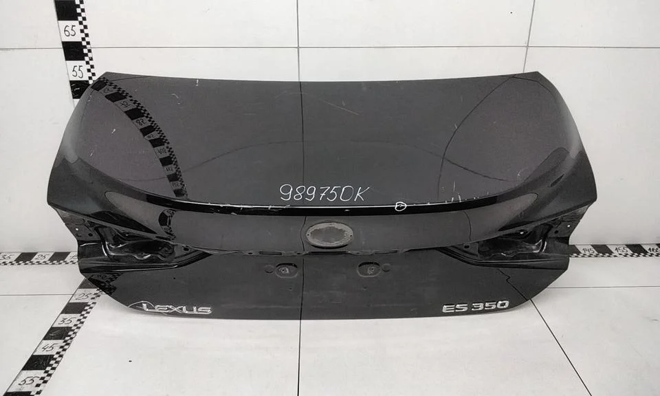 Крышка багажника Lexus ES 7