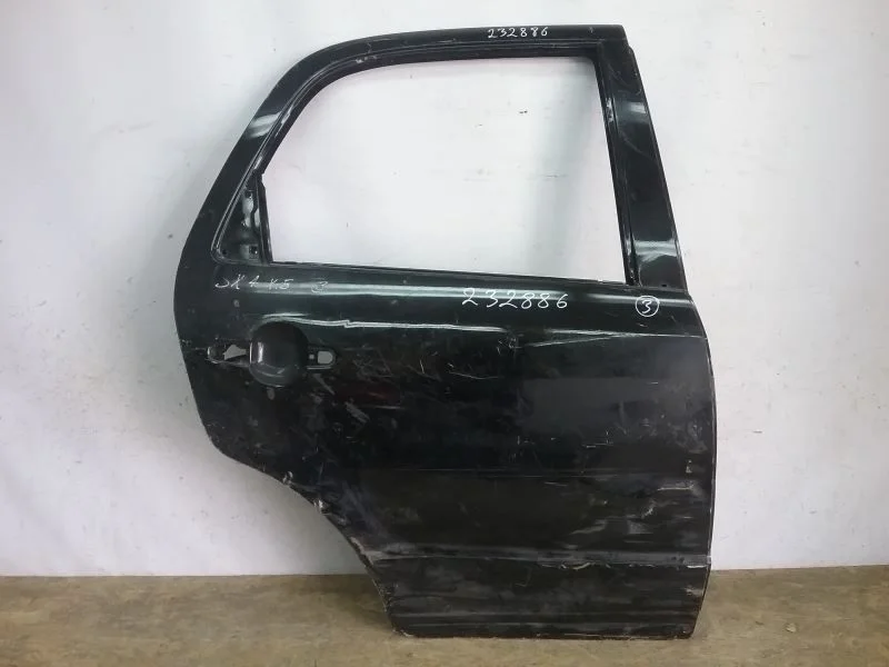 Дверь задняя правая Suzuki SX4 1 Hatchback