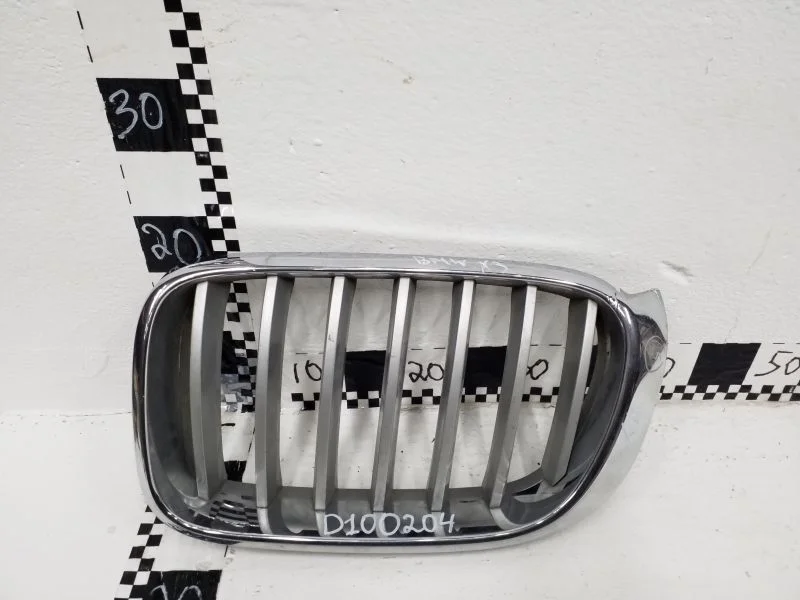 Решетка радиатора левая BMW X3 F25