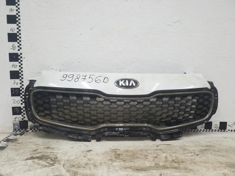 Решетка радиатора Kia Sportage 4