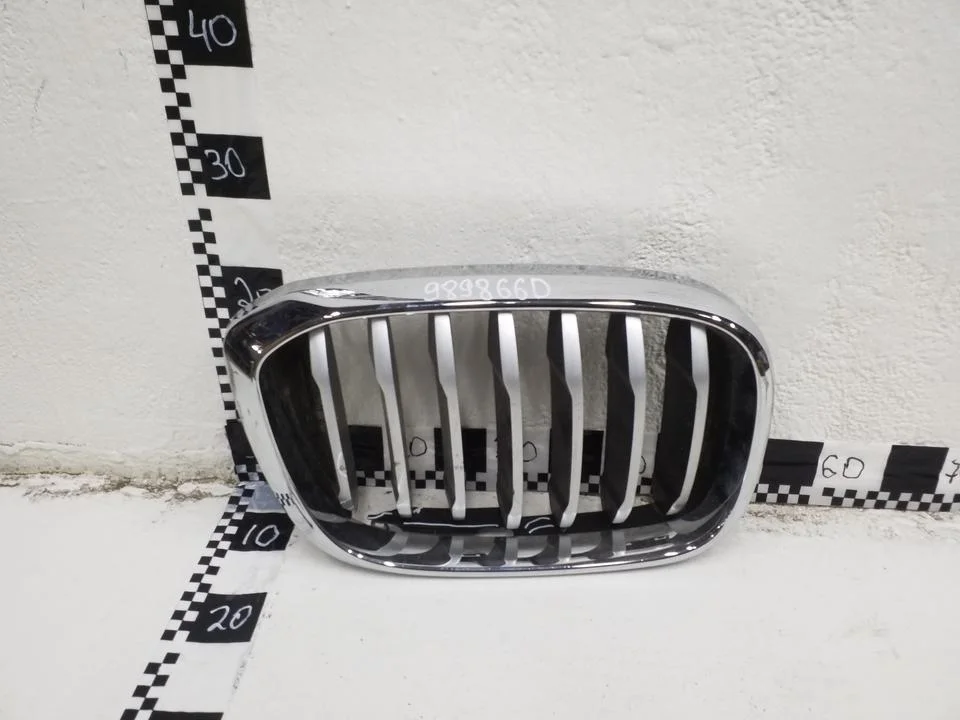 Решетка радиатора правая BMW X3 G01 X-Line матовый хром