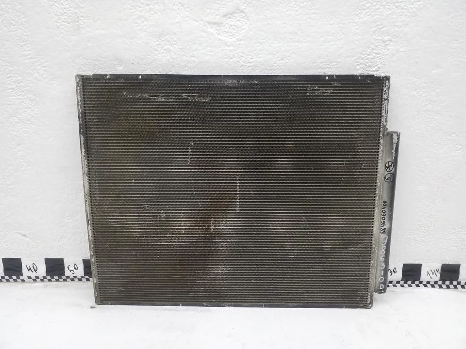 Радиатор кондиционера Lexus LX 3