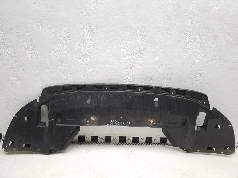 Пыльник переднего бампера Mitsubishi Outlander 3 Restail