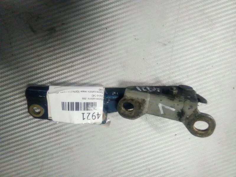 Петля капота Volvo S40 1997-2003 30896534, левая