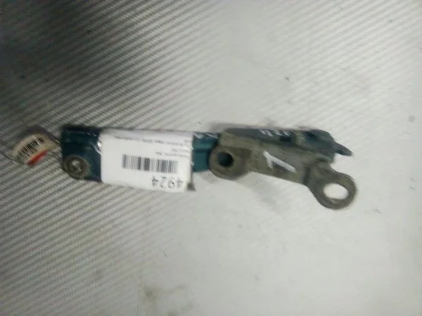 Петля капота Volvo S40 1997-2003 30896534, левая