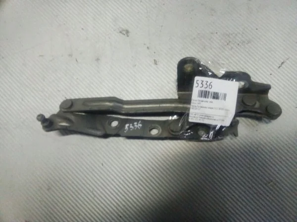 Петля багажника Volvo S40 31278385, левая