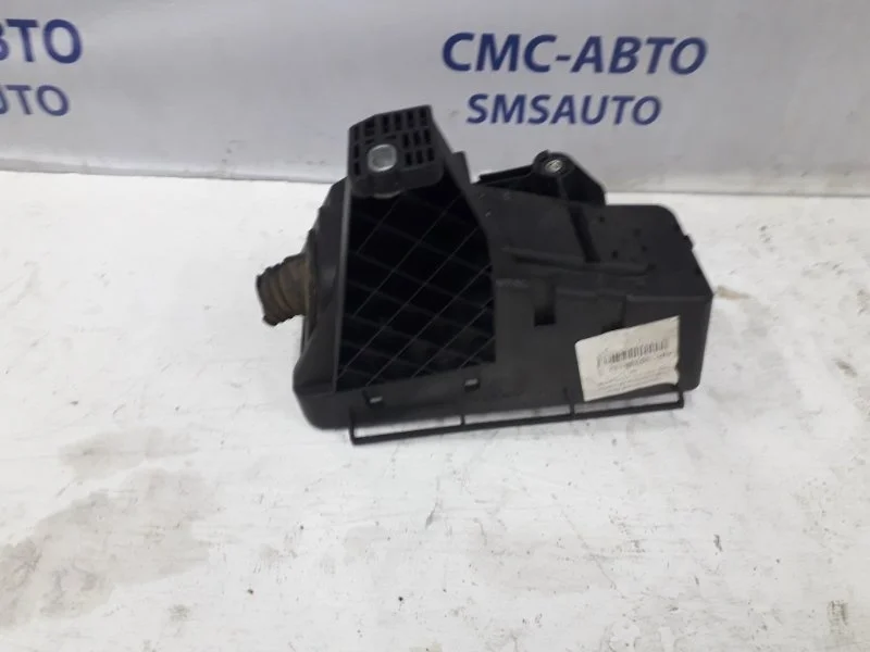 Блок предохранителей Volvo S60 2006-2007 30728132