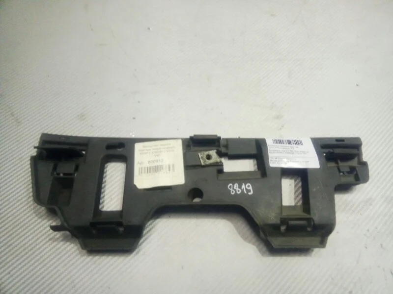 Кронштейн бампера Volvo V40 1997-1999 30800912 УНИВЕРСАЛ, задний левый