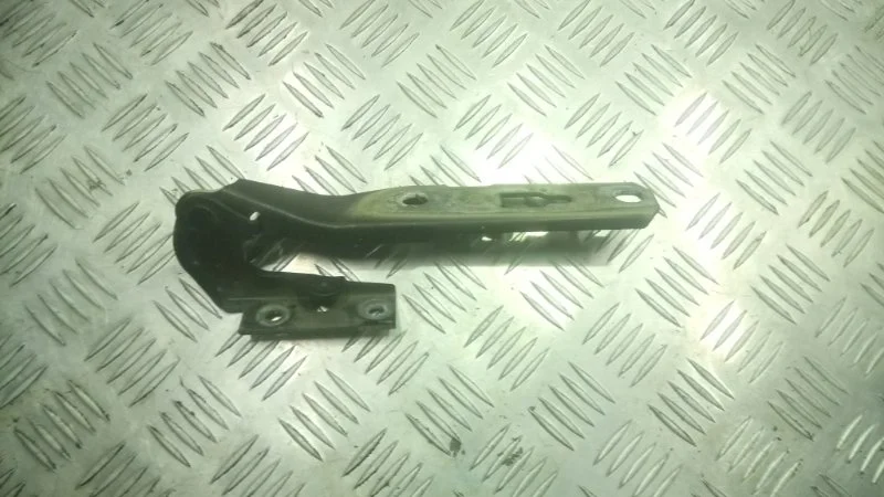 Петля капота Audi A4 2005-2007 8E0823302E B7 2.0 ALT, передняя правая