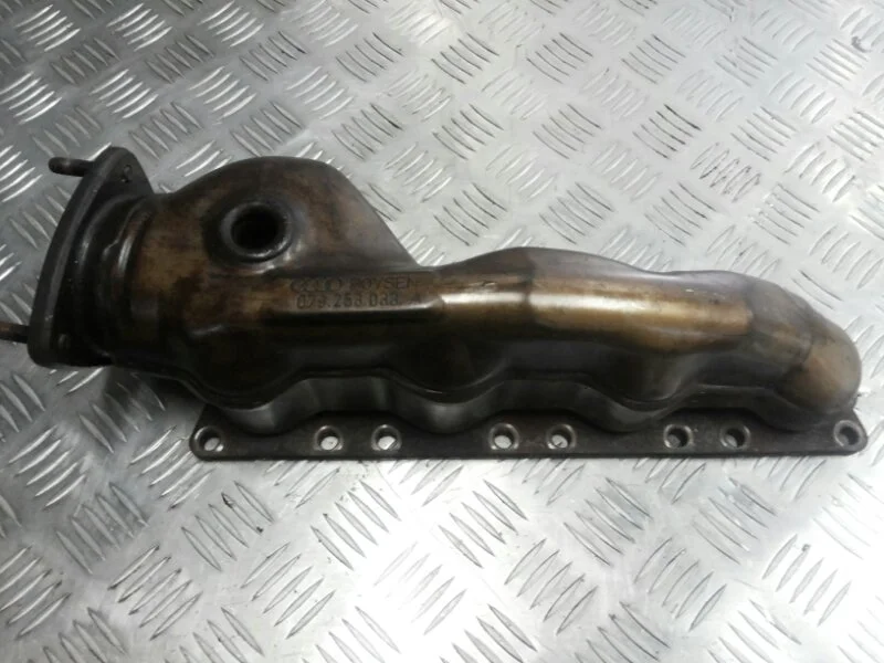 Коллектор выпускной Audi A6 Allroad 2001-2005 079253033A C5 4.2 BAS, левый