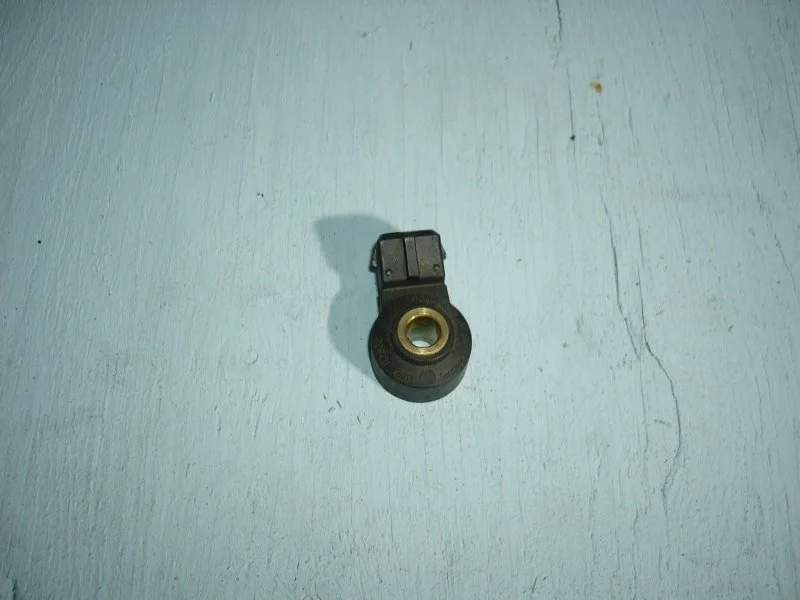 Датчик детонации Mercedes-Benz E-Class A0041539028 W211 E350