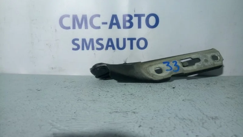 Петля капота Audi A4 2005-2007 8E0823301E B7 1.8T BFB, левая