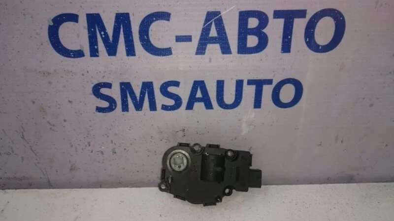 Моторчик заслонки отопителя Mercedes-Benz R-Class A1669060008 W251 R350