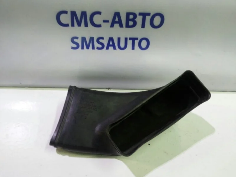 Воздуховод ДВС Audi A4 2001-2007 3B0129617D B7 2.0 ALT