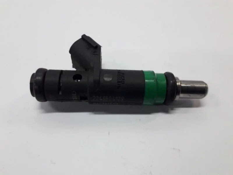 Форсунка топливная Audi A6 2001-2004 06C133551 C5 3.0 ASN