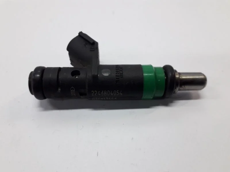 Форсунка топливная Audi A6 2001-2004 06C133551 C5 3.0 ASN