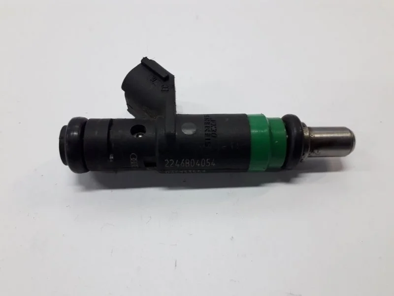 Форсунка топливная Audi A6 2001-2004 06C133551 C5 3.0 ASN