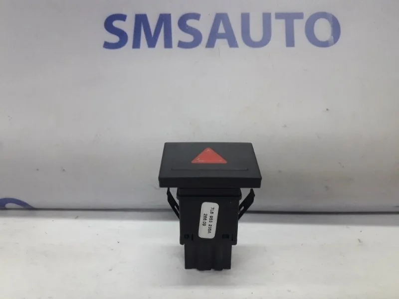Кнопка аварийной сигнализации Volkswagen Touareg 7L6953235A 3.6FSI BHK