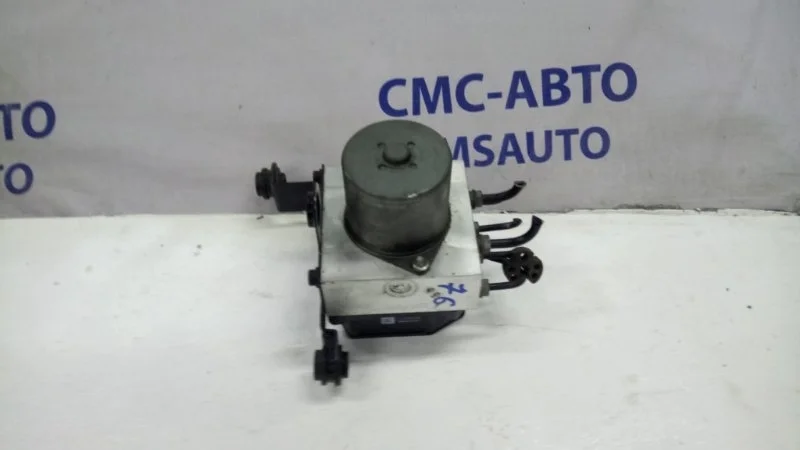 Блок АБС ABS Volkswagen Tiguan 5N0614517L 2.0T