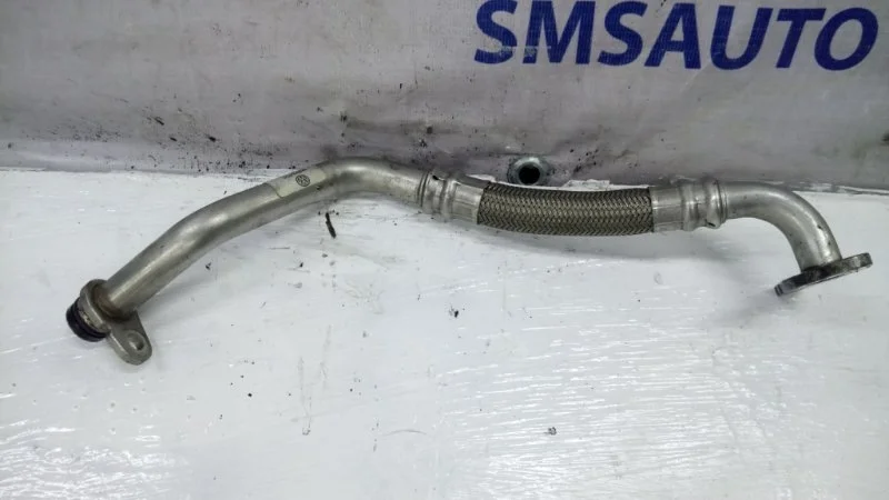 Трубка турбины Volkswagen Tiguan 2008-2011 03C145735C 1.4T