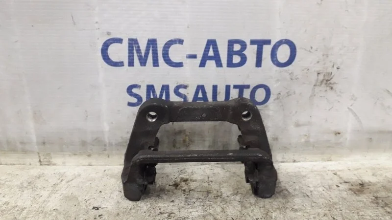 Скоба суппорта Volvo S60 2010-2013 36001383 С60 1.6T, задняя