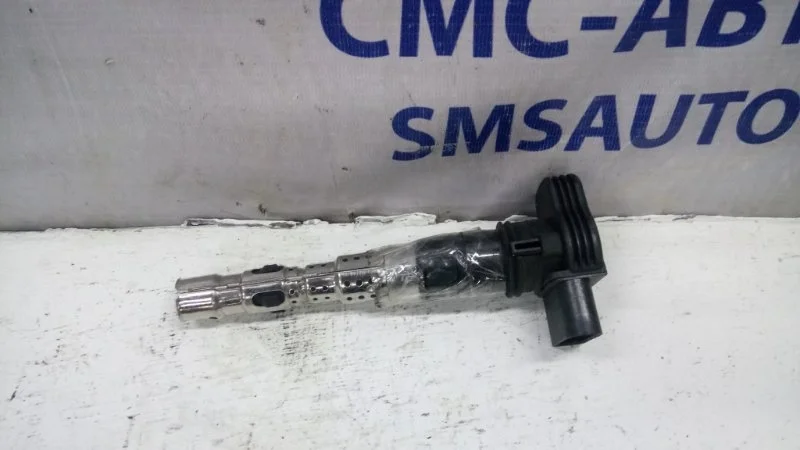 Катушка зажигания Audi A6 077905115S C5