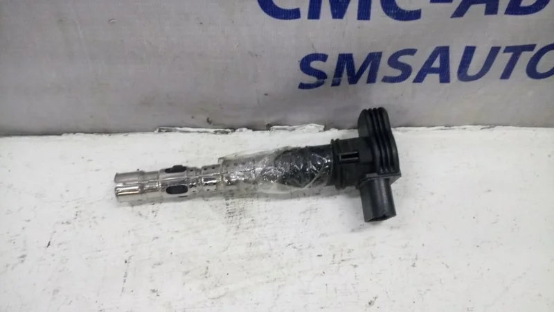 Катушка зажигания Audi A6 077905115S C5